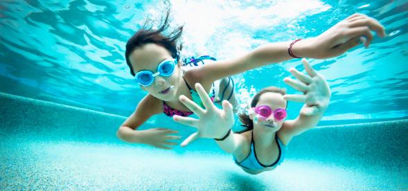 plivanje je odlično sredstvo za pravilan rast i razvoj svakog deteta a naročito u senzitivnim periodima.